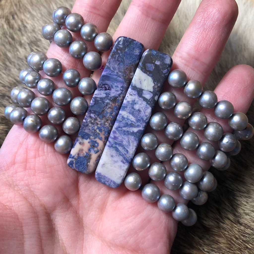 Purple Agate And Genuine Gray Pearl Stretch Bracelet